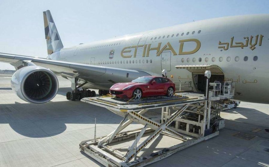 Etihad Cargo puede transportar su coche a Europa.