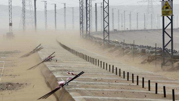 En la imagen de EFE, las vías del tren del desierto en Arabia Saudita.