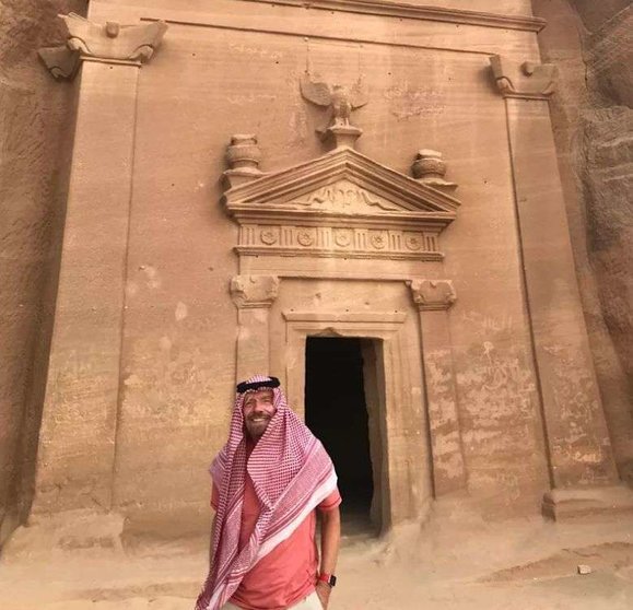 Branson visitó las tumbas en Madain Saleh durante su viaje a Arabia Saudita.