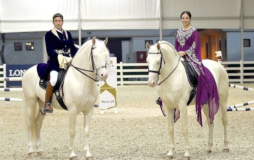 Los andaluces Diego López y Eva Padilla, sobre sus caballos. (Cedida)