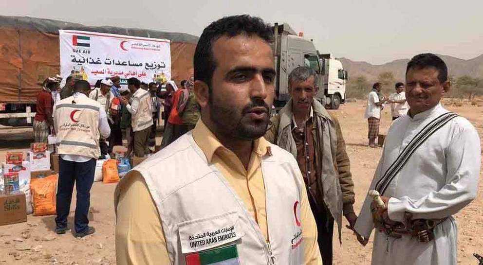 Un responsable de ERC ofrece detalles sobre la nueva entrega de alimentos en Yemen. (WAM)