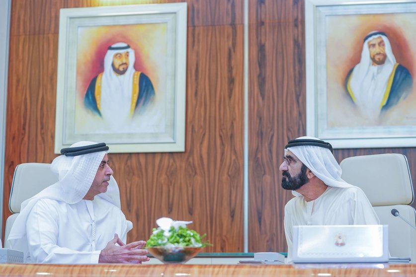 El gobernante de Dubai a la derecha de la imagen. (Twitter)