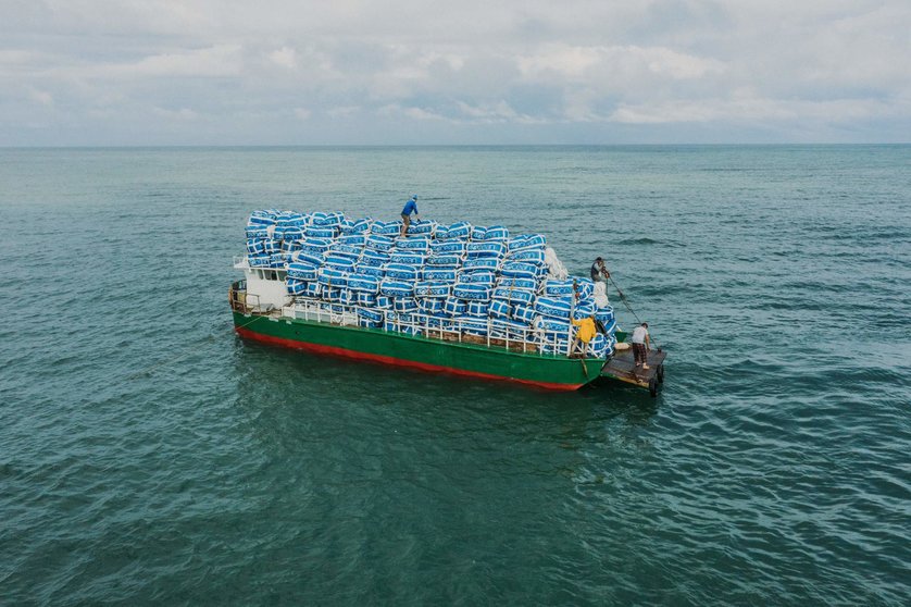 El barco con los plásticos recogidos. (WAM)