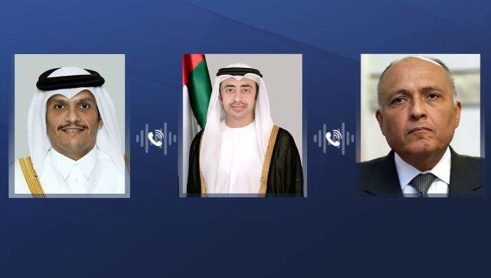 Los ministros de Asuntos Exteriores de Qatar (izquierda), EAU en el centro y de Egipto. (WAM)
