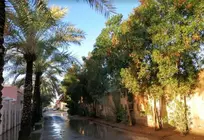 Una calle de Ras Al Khaimah tras la lluvia. (EL CORREO)