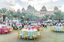 Mesas preparadas para una lujosa boda en Dubai. (Fuente externa)
