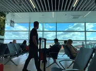 A modo ilustrativo, una sala de espera de embarque en un aeropuerto europeo. (EL CORREO)