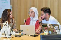 Trabajadores en Emiratos Árabes. (WAM)