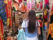 Turistas en un zoco de Dubai. (EL CORREO)
