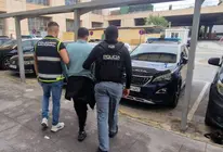 Una imagen de la detención del ecuatoriano difundida por la policía española. (X)