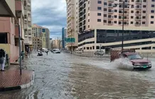 Calles inundadas en Dubai por la lluvia. (X)