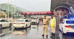 Polic&iacute;a de Dubai en el Aeropuerto Internacional. (X)