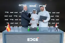 Un momento del acuerdo entre las dos empresas. (Escribano)