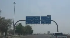 Desv&iacute;o hacia Shahama en Abu Dhabi. (EL CORREO)