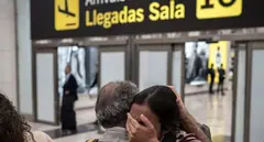 Evacuados en Barajas. (Fuente externa)