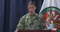Brad Cooper durante la rueda de prensa. (X)