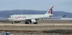 Un avi&oacute;n de Qatar en el aeropuerto de Teruel. (X)