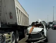 La Polic&iacute;a de Dub&aacute;i difundi&oacute; esta imagen del siniestroen la Emirates Road.