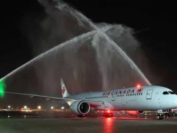 Avi&oacute;n de Air Canada aterriza en 2015 en Dubai por primera vez en la historia. (Fuente externa)