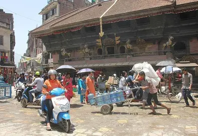 Bullicio en el centro de Katmand&uacute;. (R. P&eacute;rez)