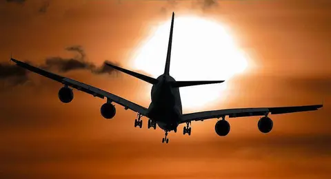 A modo ilustrativo, un avi&oacute;n en pleno vuelo. (Fuente externa)