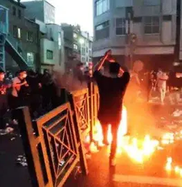 Una imagen de Twitter de las protestas en Irán.