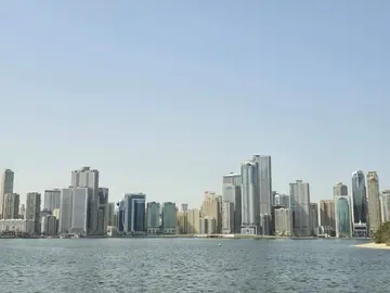 Skyline de la Corniche de Sharjah. (Fuente externa)