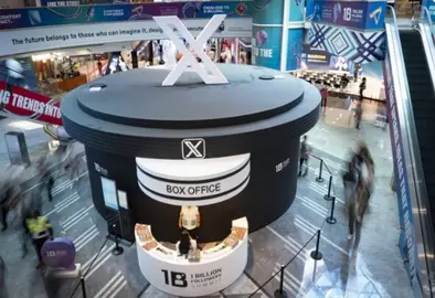 El stand de X en la cumbre de Mil Millones de Seguidores en Dubai.