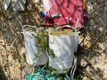 Restosde misiles interceptados por EAU. (WAM)