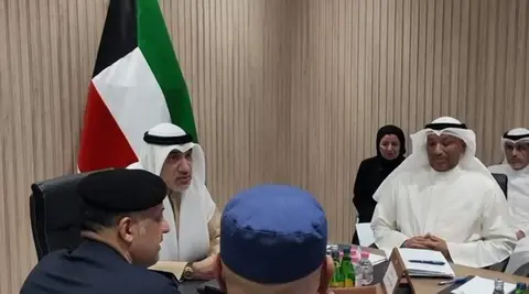 El Comit&eacute; de Defensa Civil de Kuwait, encabezado por el ministro del Interior, el jeque Fahad Yousef Saud Al-Sabah. (X)