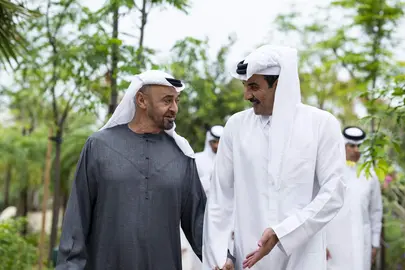 El presidente de EAU y el emir de Qatar en Abu Dhabi. (WAM)