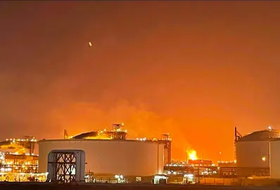 La planta de GNL tras la explosi&oacute;n. (X)
