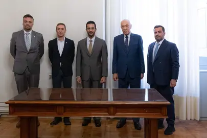 Un momento de la firma del Memorando en la Universidad de Barcelona. (WAM)