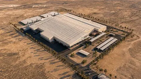 Maqueta de la planta de Urbaser en Abu Dhabi. (WAM)