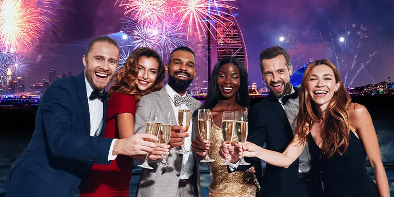 Recibir el Año Nuevo en un yate privado es una de las mejores experiencias que pueden vivir los amantes de la fiesta en Dubai. (Cedida)