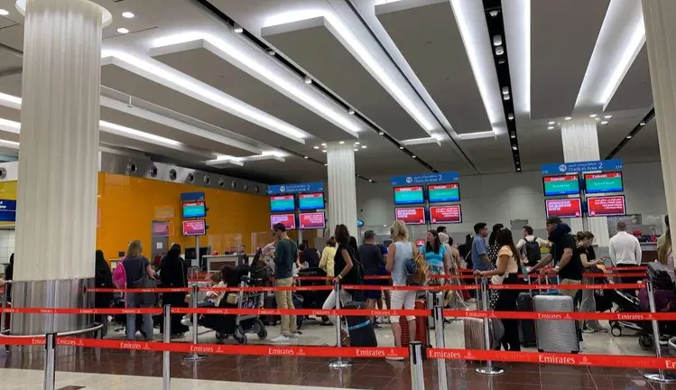 La Terminal 3 del Aeropuerto Internacional de Dubai durante unas vacaciones. (EL CORREO)