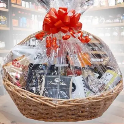 Esta espectacular cesta de Navidad con los mejores productos de La Despensa puede ser tuya.