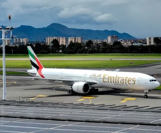 Avión de Emirates en el aeropuerto de Bogotá. . (@yay_spotter)