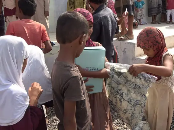 Los ni&ntilde;os de Yemen con ropa de Eid. (WAM)