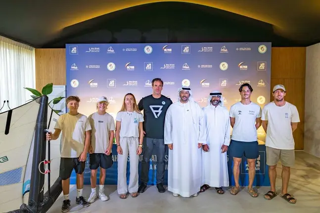 Presentación del Mundial de Kitesurf en el emirato de Abu Dhabi. (WAM)