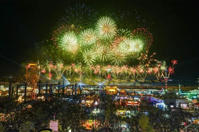 Un momento de la inaguración del Festival Sheikh Zayed 2025-2026. (WAM)