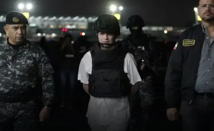 Una imagen del gerente a su llegada a Guayaquil en Ecuador. (X)