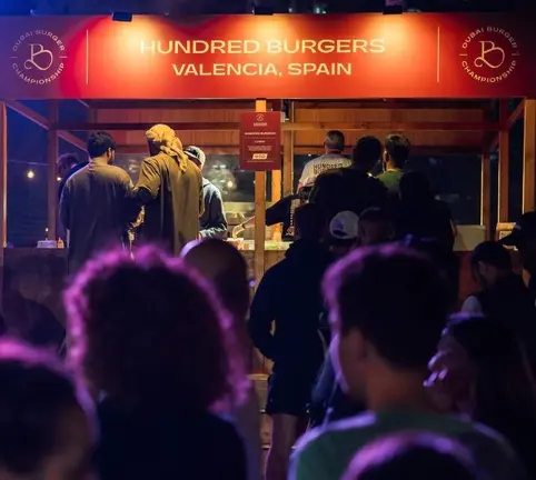 La burguer espa&ntilde;ola en el campeonato de Dubai. (Instagram)