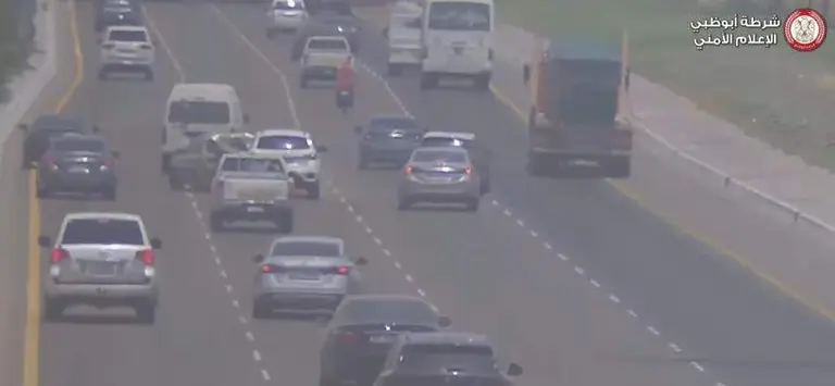 Captura de pantalla del v&iacute;deo difundido por la Polic&iacute;a de Abu Dhabi.