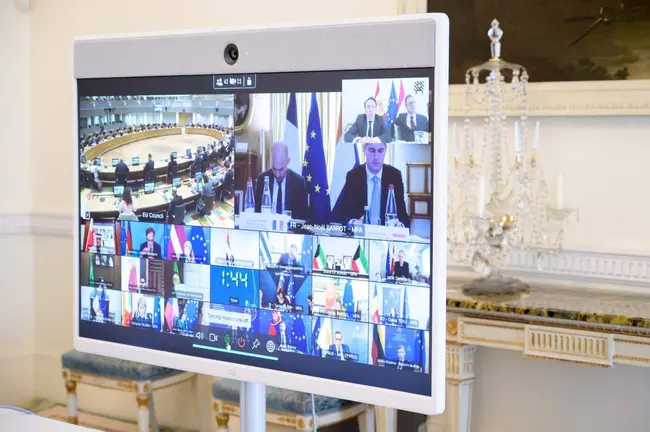 Un momento de la reuni&oacute;n por teleconferencia. (X)