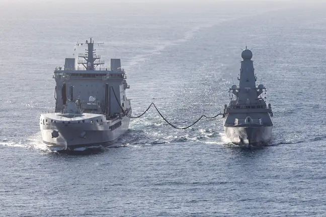 Buque de guerra brit&aacute;nico HMS Dragon. (X)