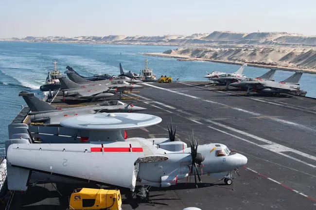 El portaaviones franc&eacute;s Charles de Gaulle. (X)