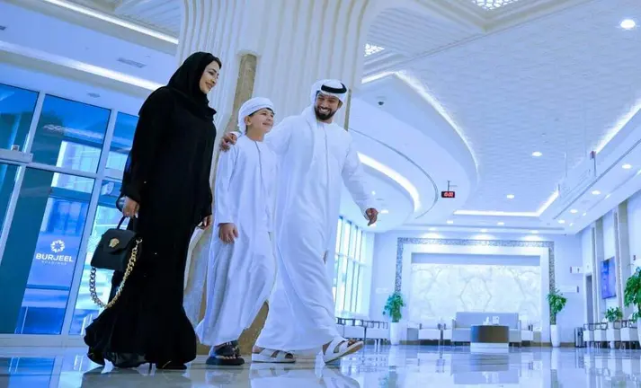 Una familia de Emiratos. (WAM)