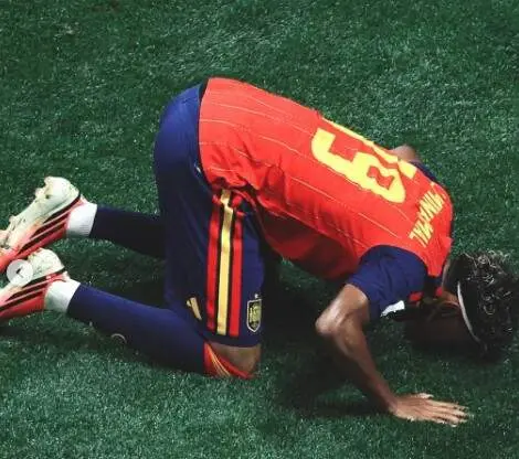 Lamine Yamal tras marcar su primer gol en un Mundial. (Instagram)