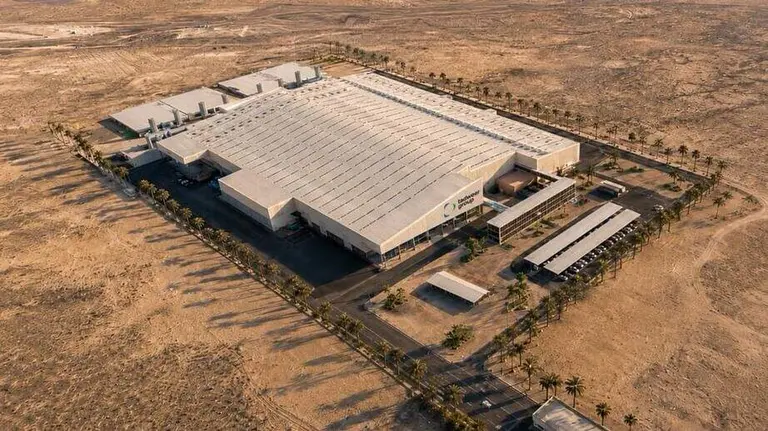 Maqueta de la planta de Urbaser en Abu Dhabi. (WAM)
